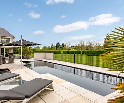 Leisure Pools AU Elegance - pool colour Ebony Blue