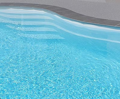 Leisure Pools Riviera - pool colour Shimmer White
