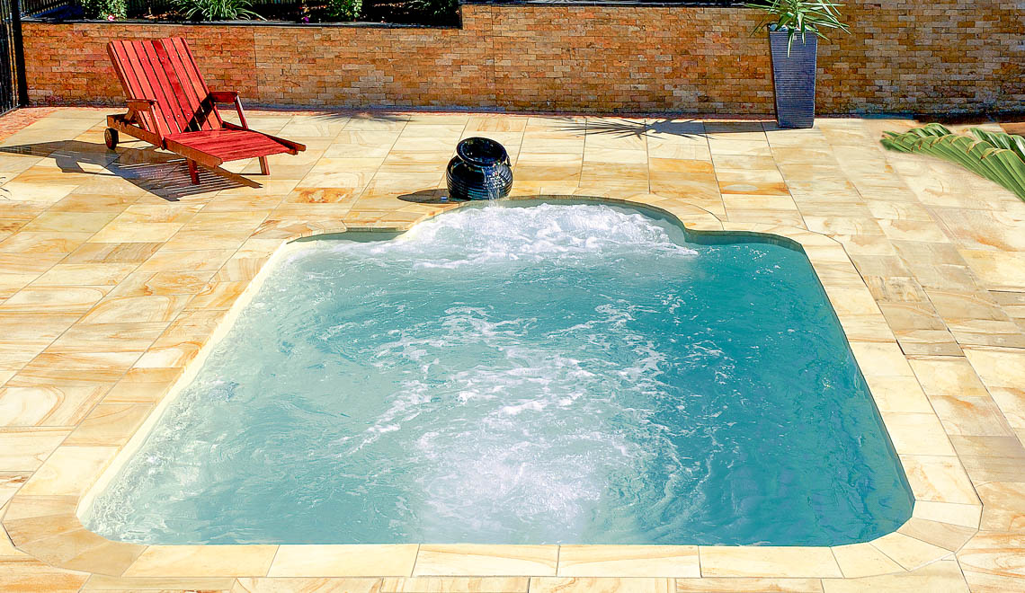 Leisure Pools Courtyard Roman composite swimming pool