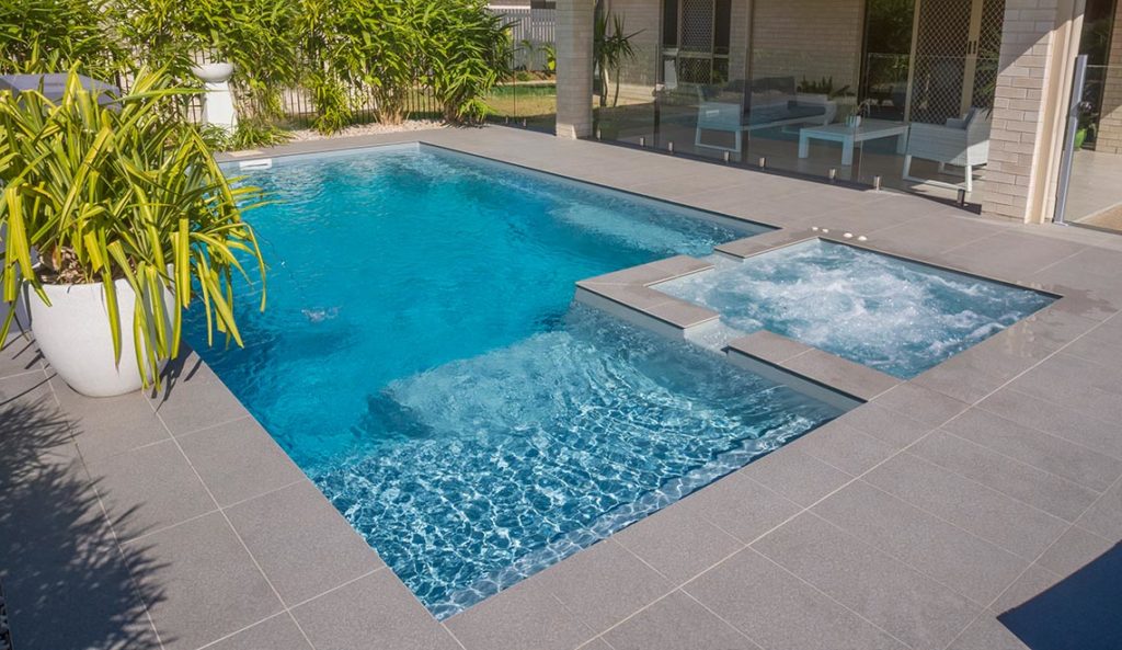 The Absolute - Built-in Spa, Splash Deck - Leisure Pools Australia