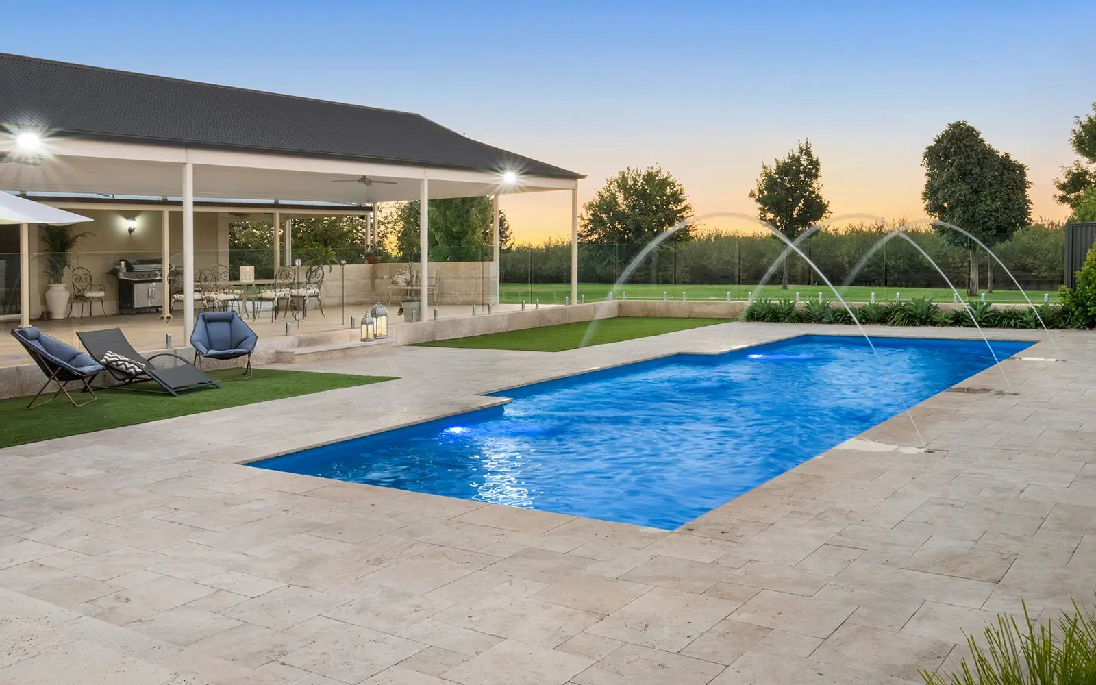 Leisure Pools Elegance rectangular backyard fibreglass swimming pool