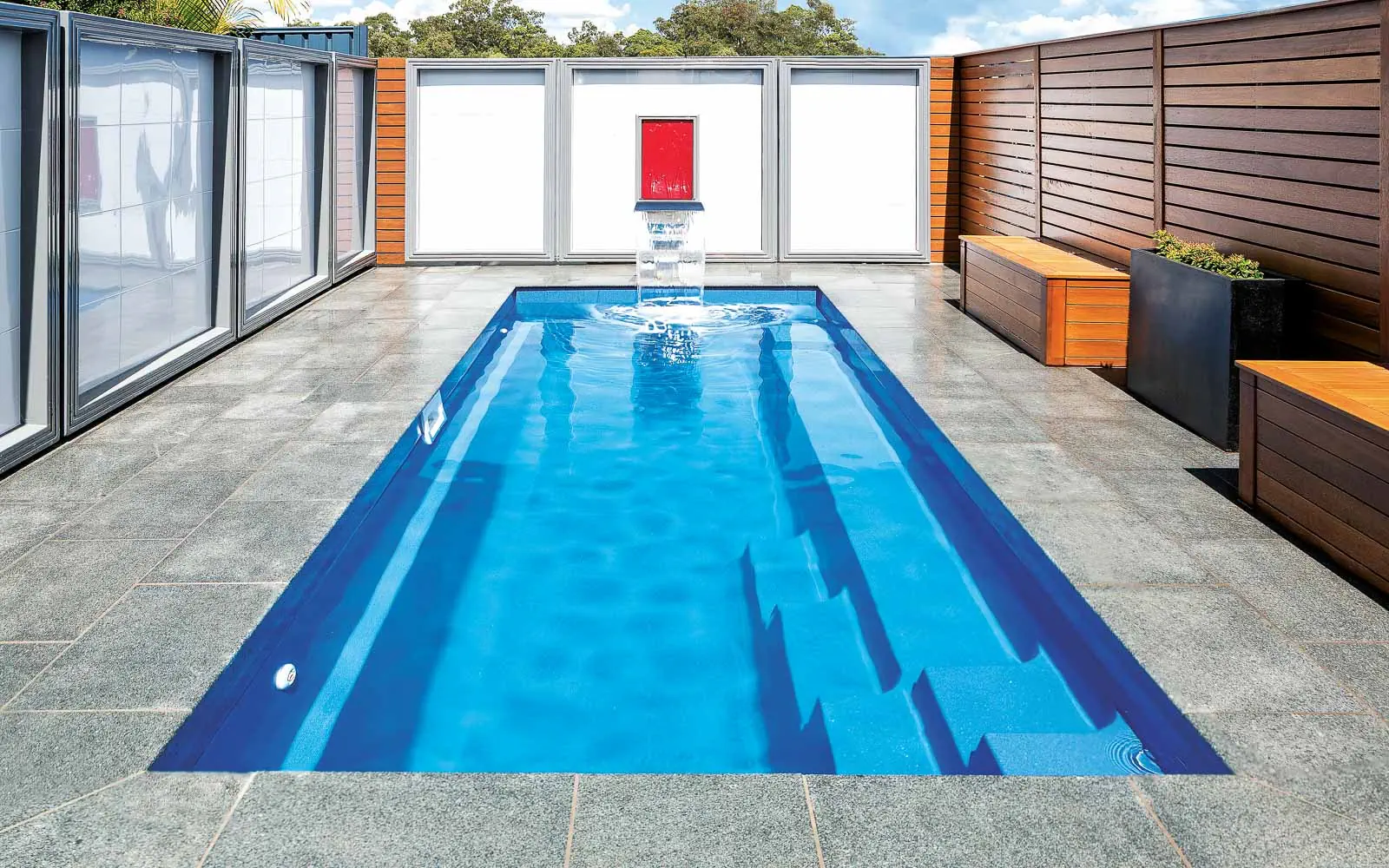 Leisure Pools Esprit fibreglass swimming pool design