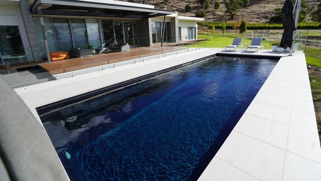 Leisure Pools The Reflection 10.00m Ebony Blue Leisure Pools Barossa Valley