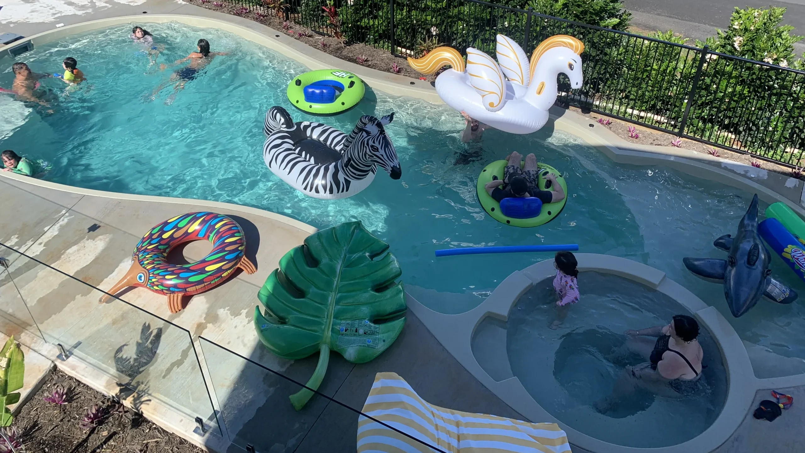 Leisure Pools The Allure Diamond Sand