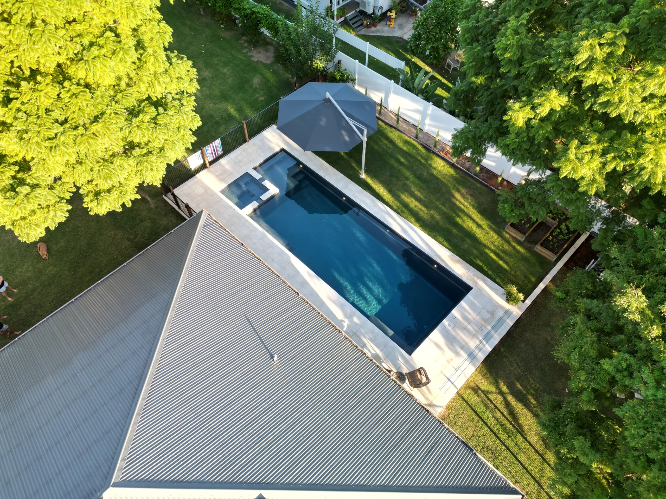 IMG LP AU Absolute 12 Graphite Grey Western Downs 001 Pool installers in the Whitsundays