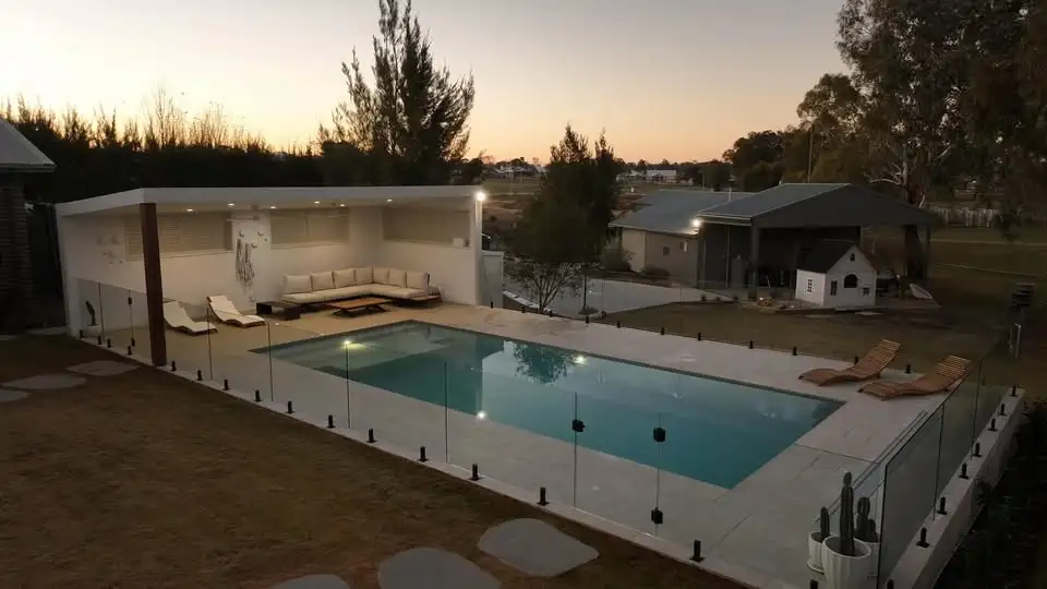IMG LP AU Acclaim 10 Silver Grey Mudgee 001 The Acclaim 10.00m in Silver Grey installed in Bombira, NSW