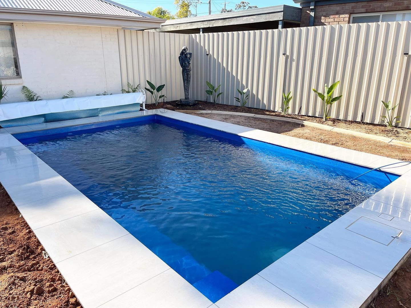 IMG LP AU Reflection 6 Sapphire Blue Mildura 2023 001 The Reflection 6.00m in Sapphire Blue installed in Mildura, VIC