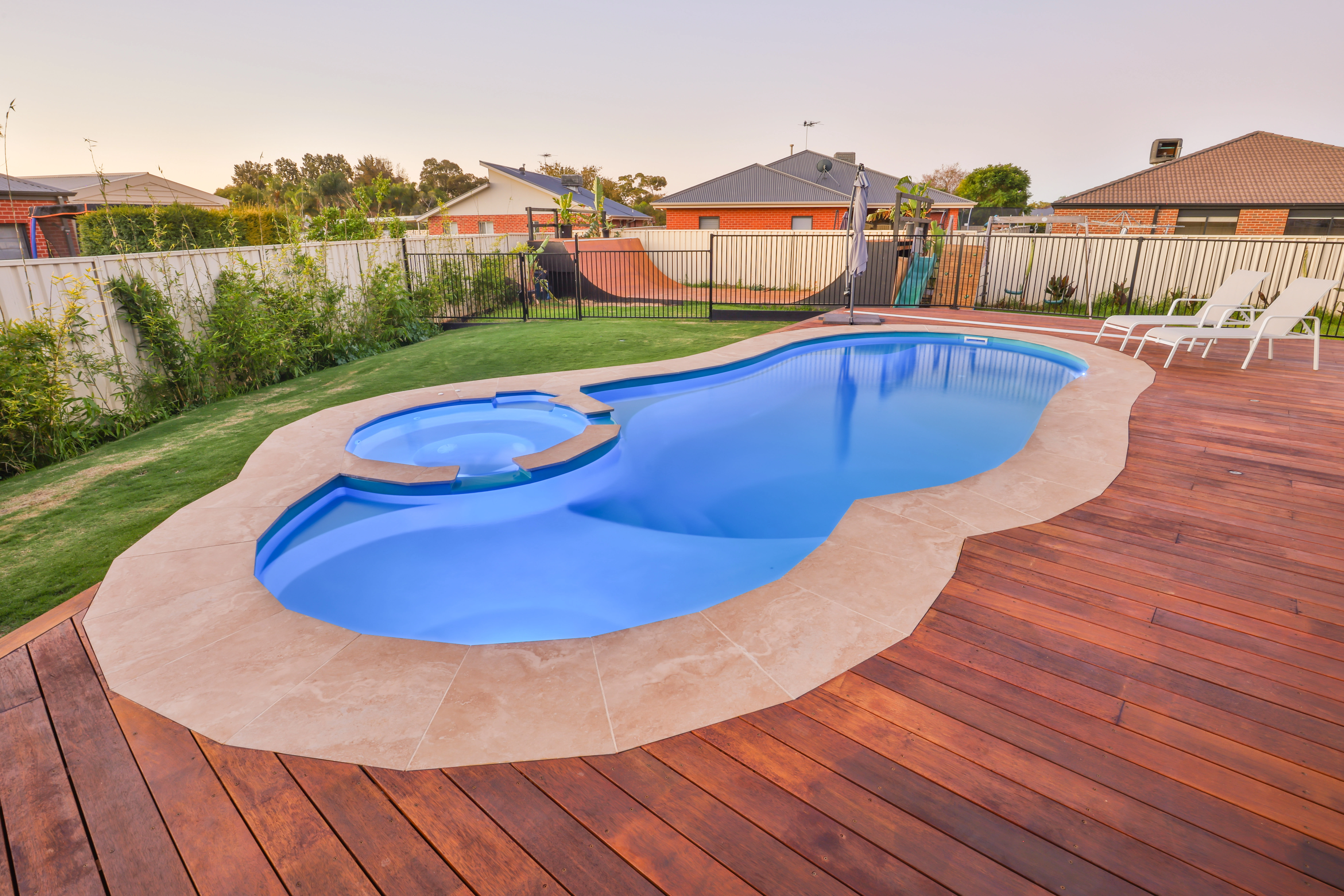 pool builders in mildura
