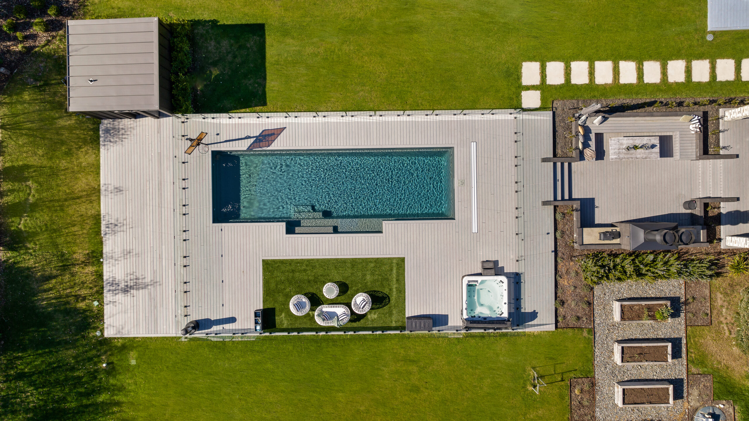 Dupont Pools Wanaka NZ, Leisure Pools The Elegance 12m Graphite Grey
