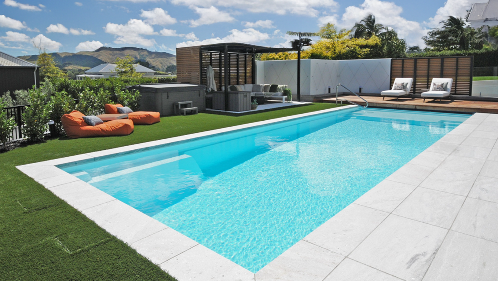 NZ Pools Wellington NZ, Leisure Pools The Acclaim 12m Shimmer White
