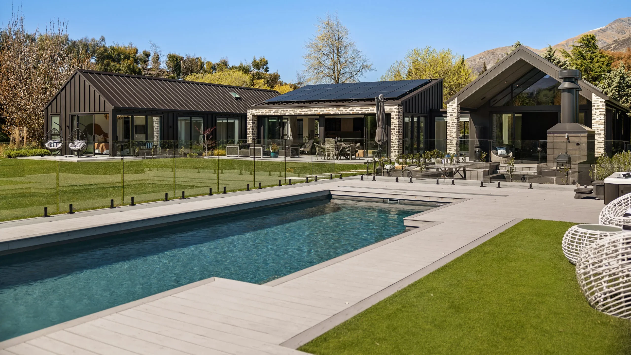 Elegance 12 Graphite Grey Dupont Pools