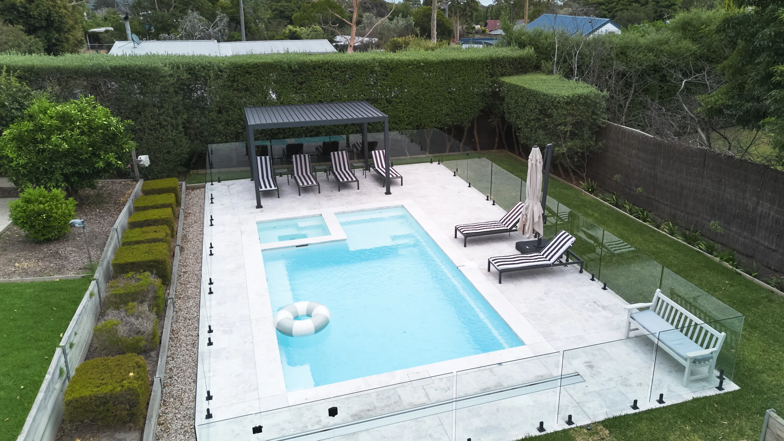 Leisure Pools Absolute fibreglass swimming pool