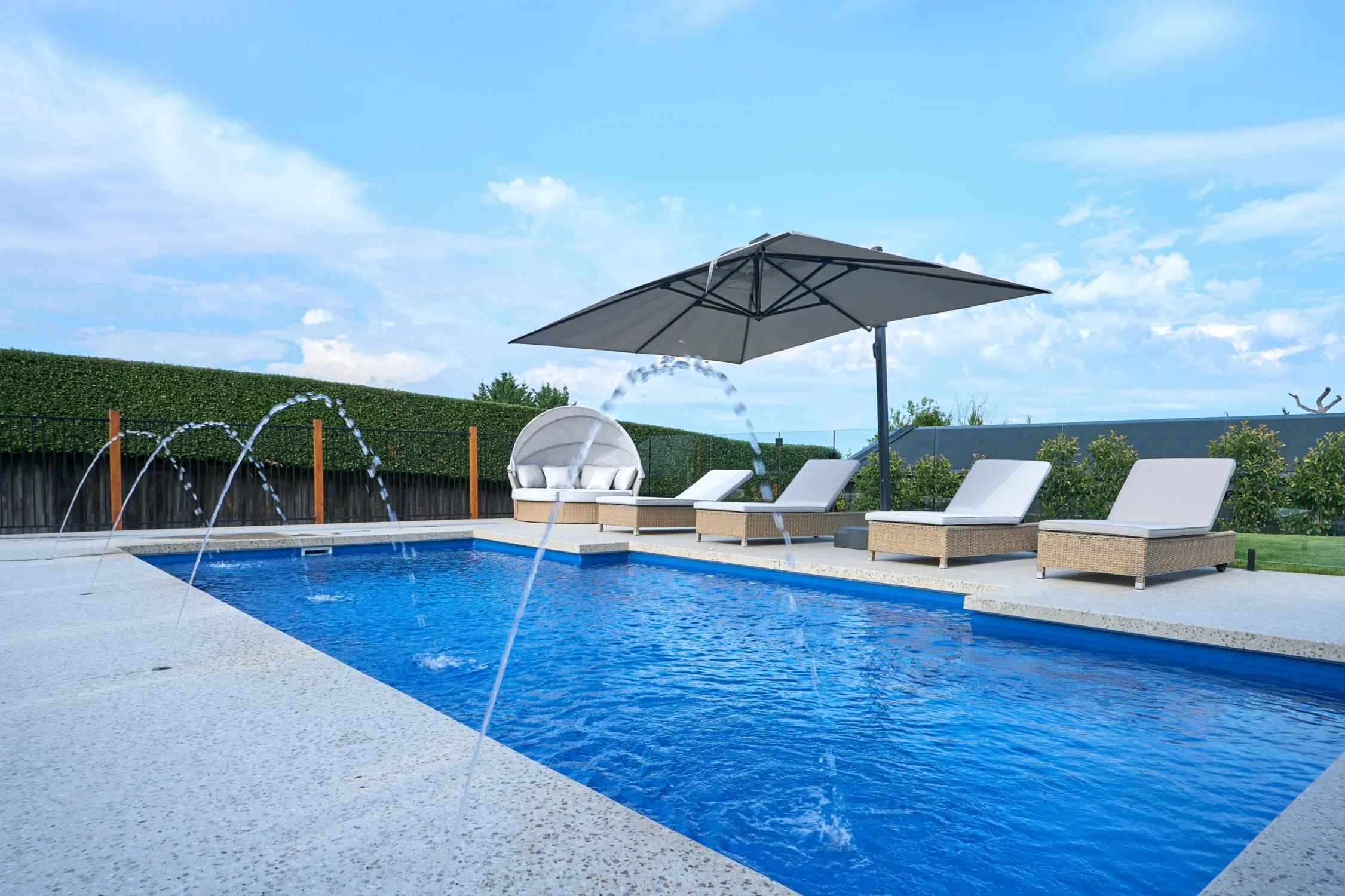 Leisure Pools The Elegance 9.00m Sapphire Blue LP Melbourne South East Mt Eliza