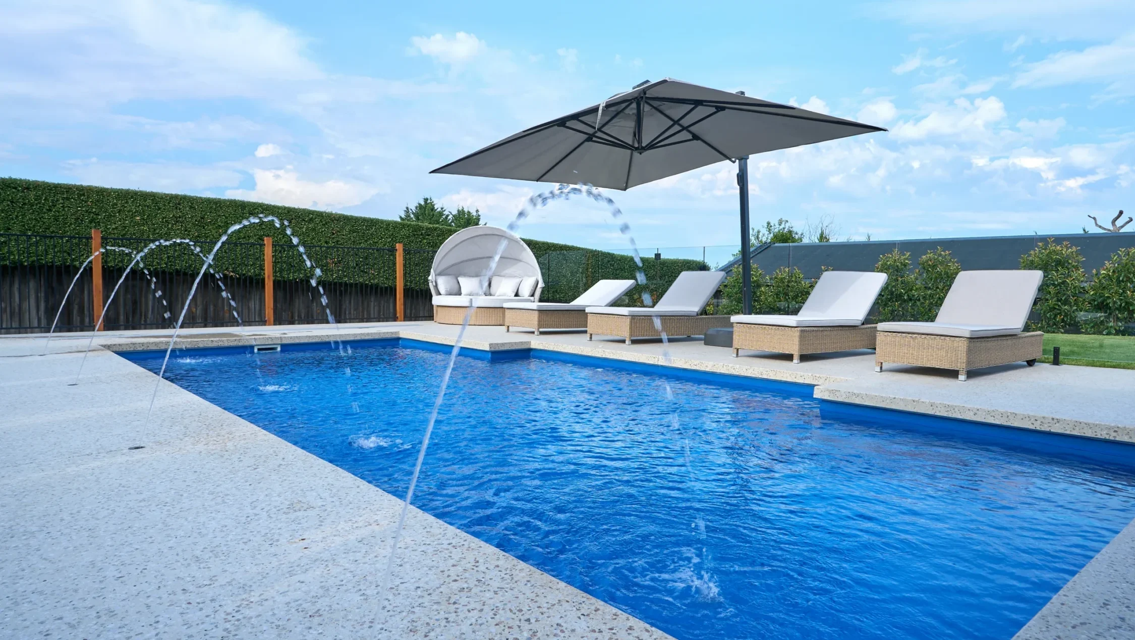Leisure Pools The Elegance 9.00m Sapphire Blue LP Melbourne South East Mt Eliza