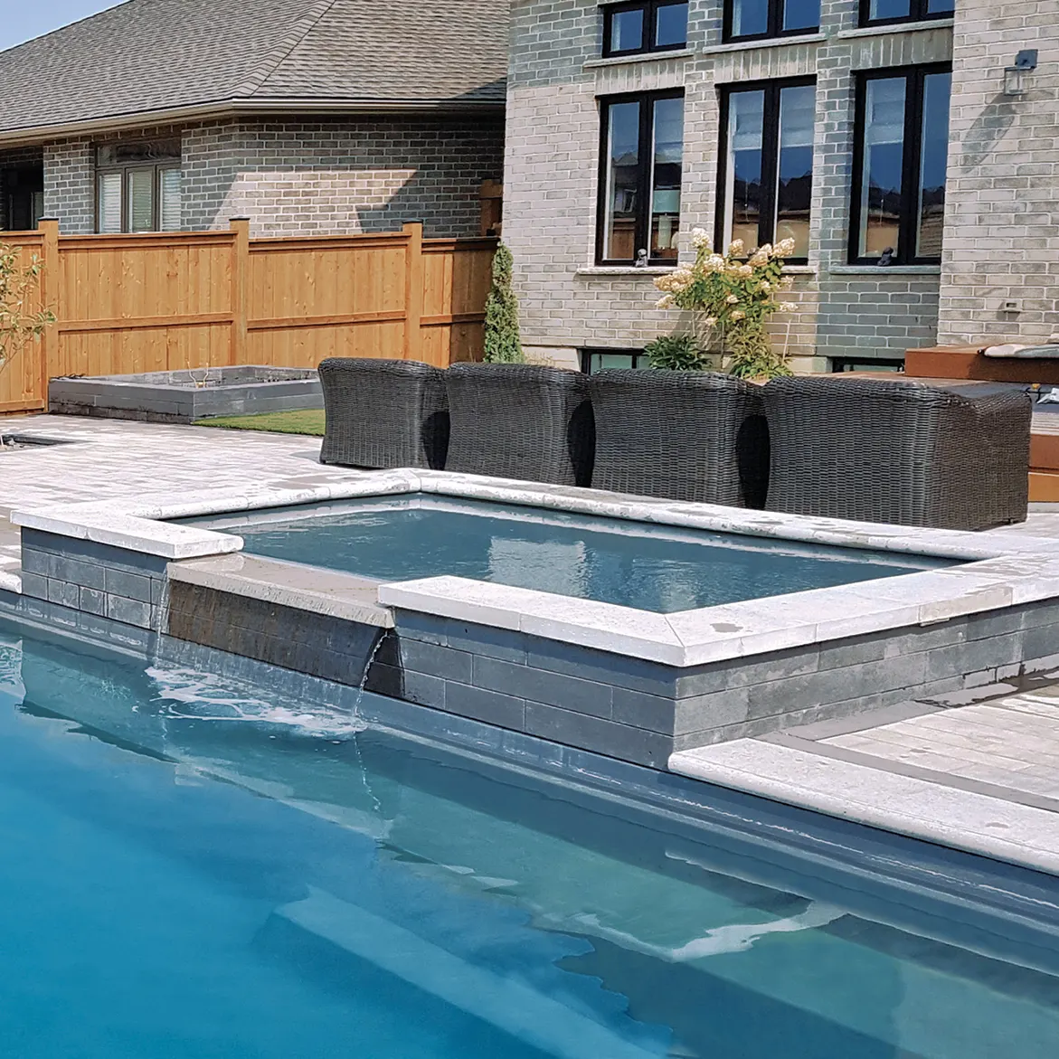 The Inlet Splash Deck with Single Spillover