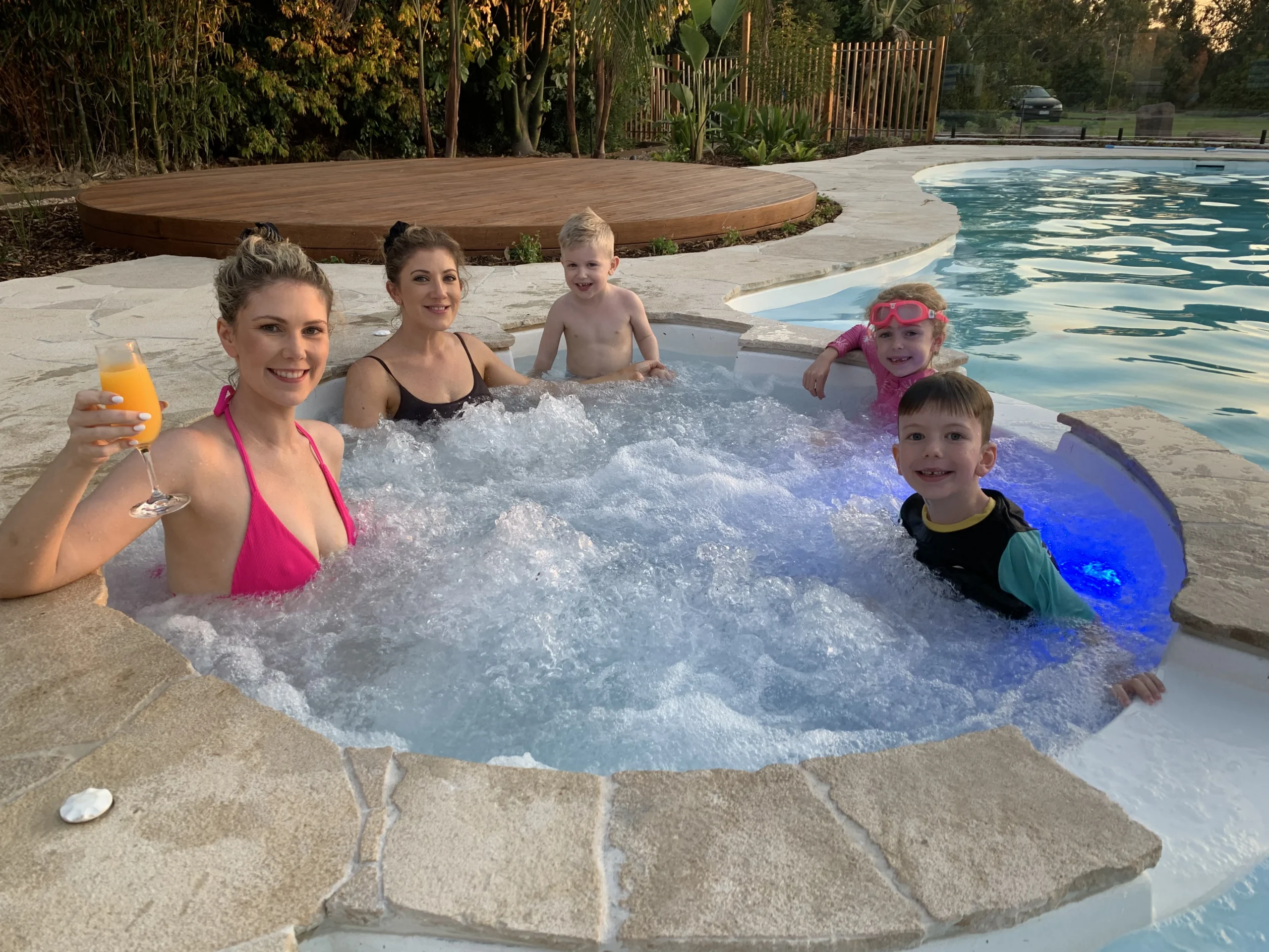 Leisure Pools Melbourne South East & Mornington Peninsula. The Allure 12.15m in Shimmer White