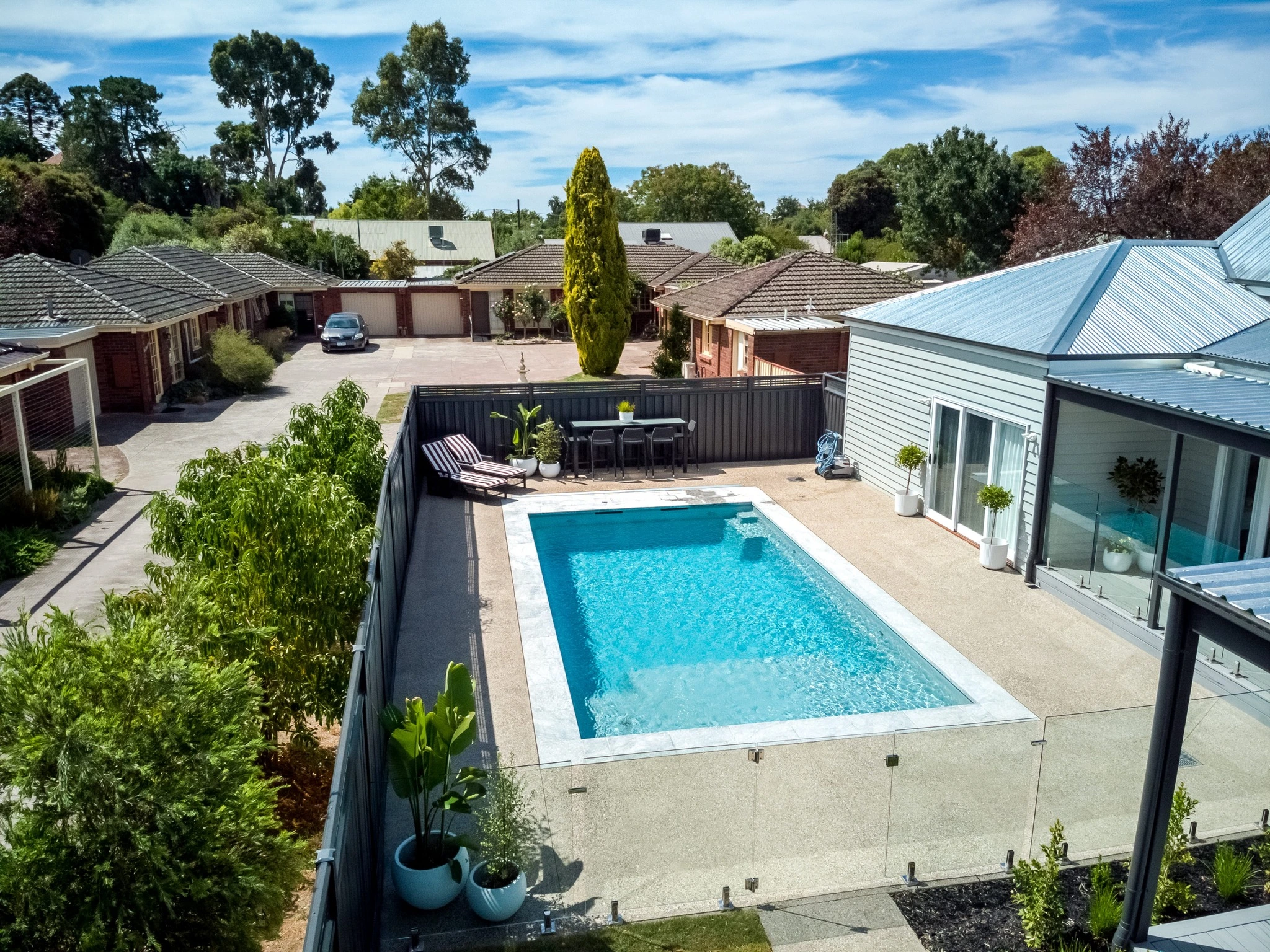 Leisure Pools Bendigo, The Acclaim 8.15m in Silver Grey
