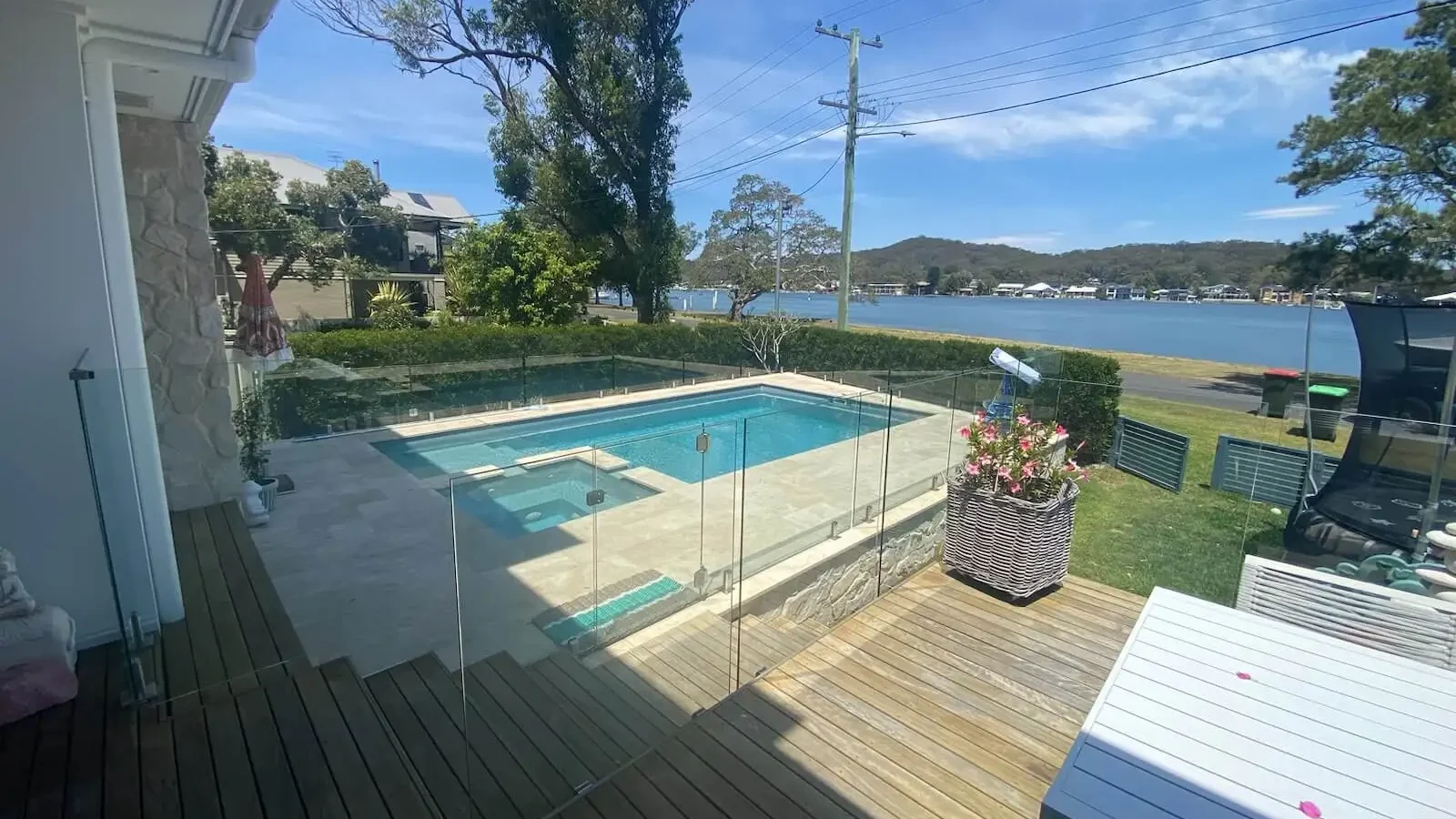 IMG LP AU Absolute 8 Silver Grey Vogue Pools 002 - Davistown
