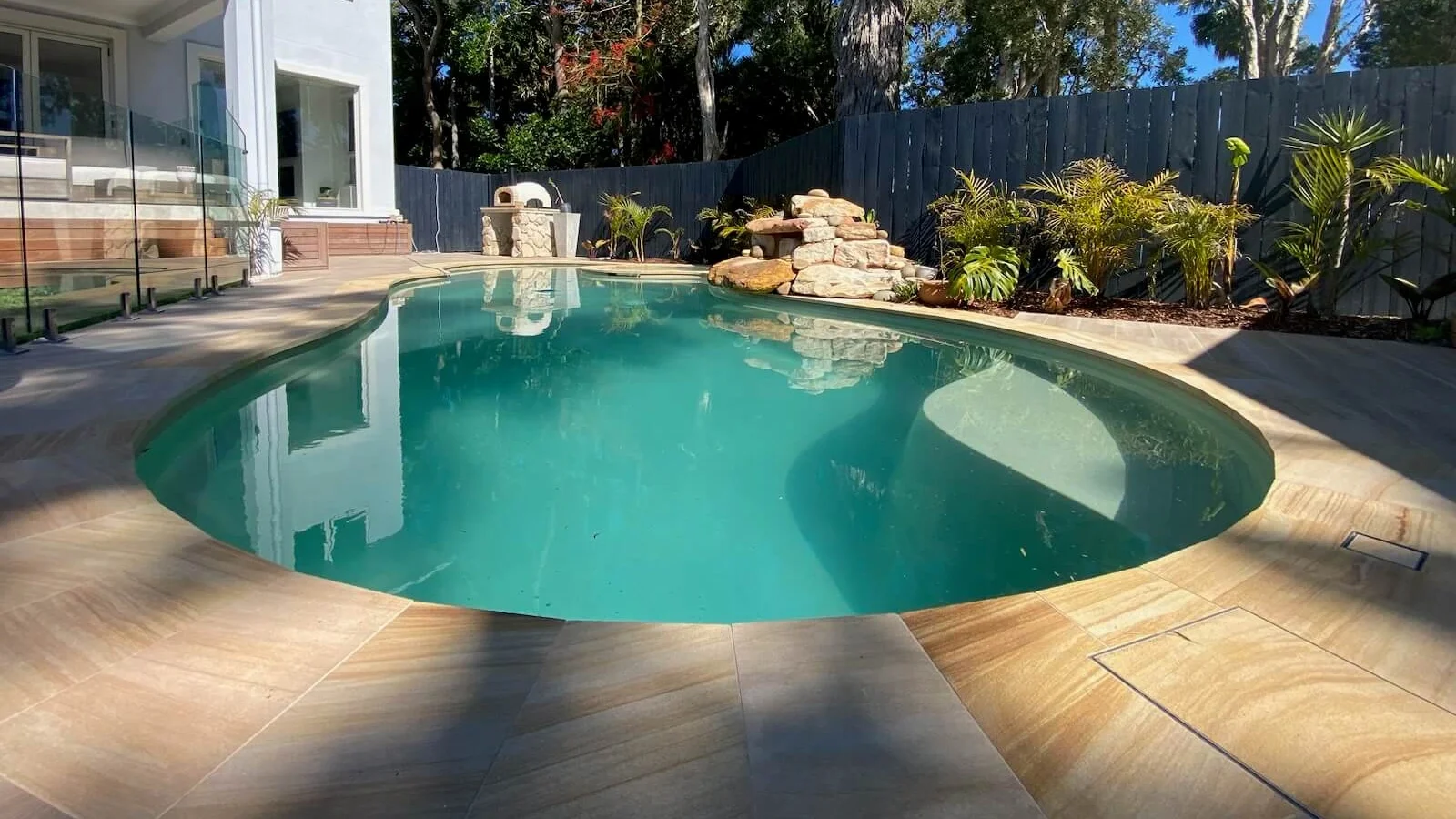IMG LP AU Allure 10 Diamond Sand Vogue Pools 008 - Marks Point