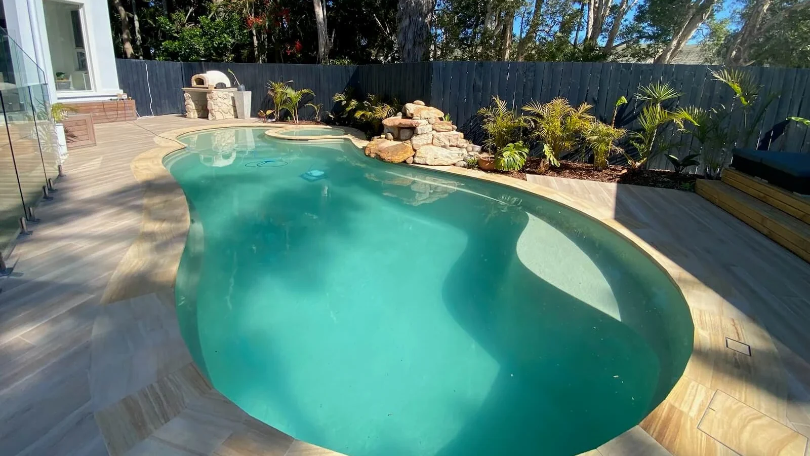 IMG LP AU Allure 10 Diamond Sand Vogue Pools 010 - Marks Point
