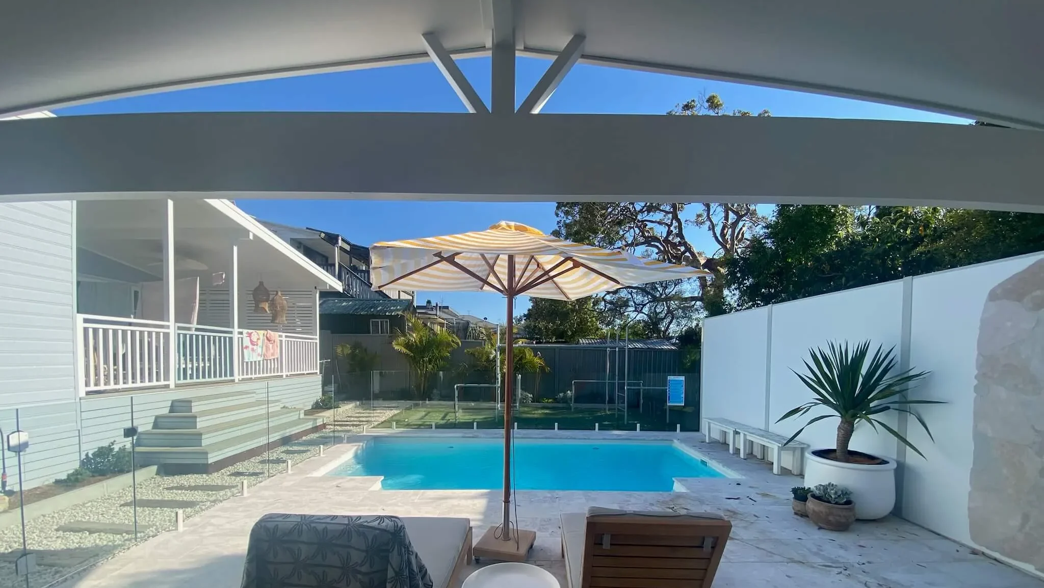 IMG LP AU Elegance 6 Shimmer White Vogue Pools 002 - Lake Munmorah