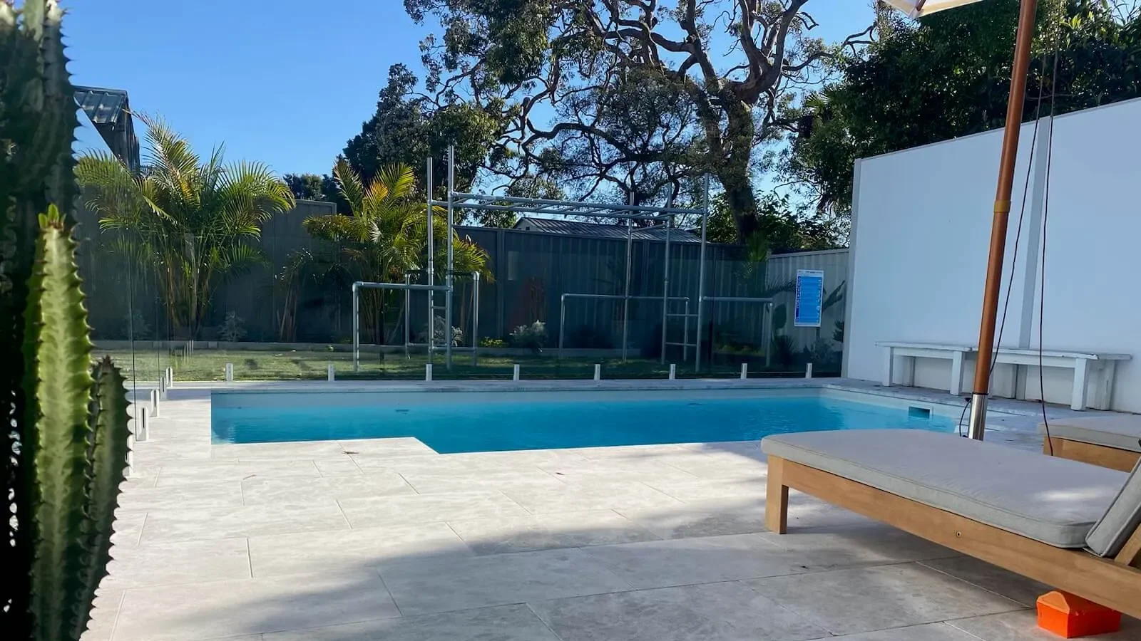 IMG LP AU Elegance 6 Shimmer White Vogue Pools 003 - Lake Munmorah