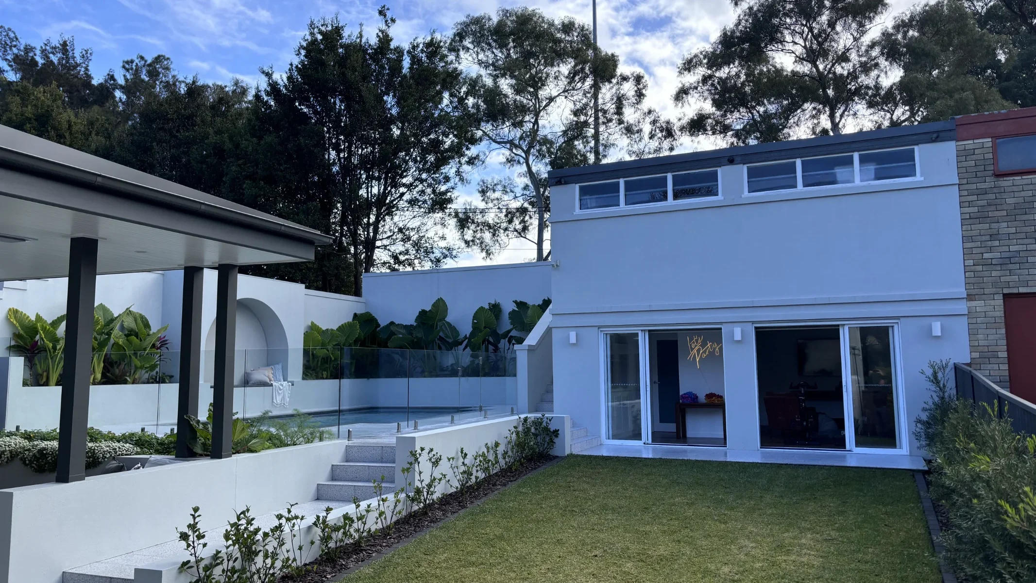 IMG LP AU Elegance 7 Graphite Grey LP Sydney 004 - Hunters Hill