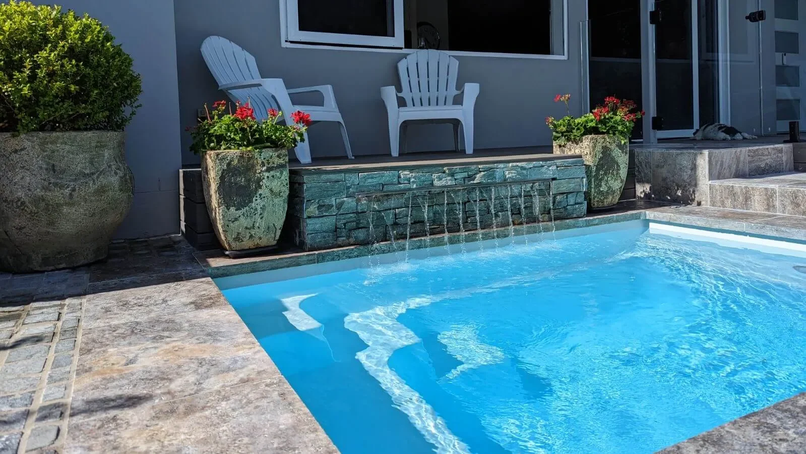 IMG LP AU Fiji Plunge 2.90 Shimmer White Vogie Pools 002 - Blacksmiths