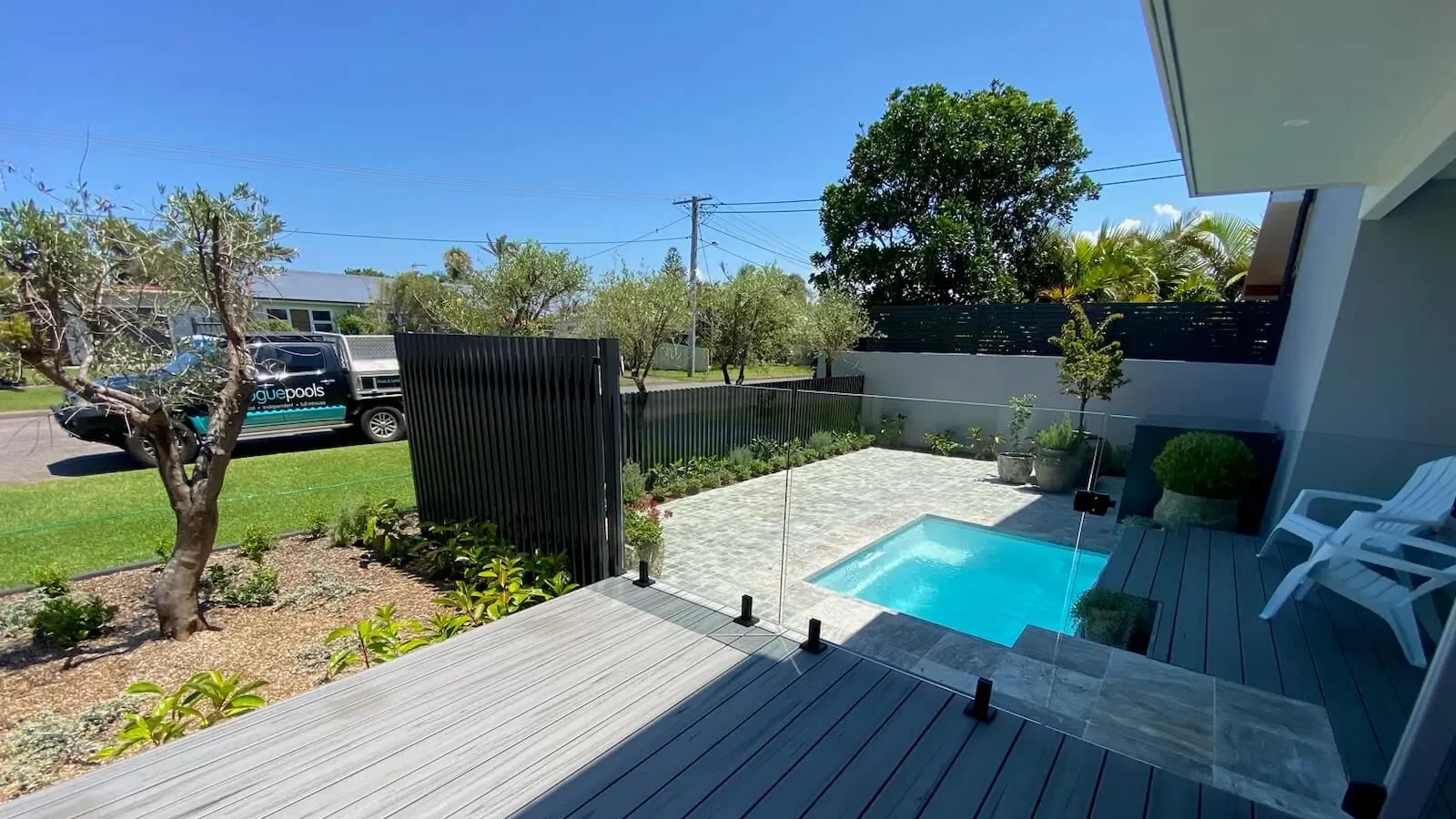IMG LP AU Fiji Plunge 2.90 Shimmer White Vogie Pools 003 - Blacksmiths