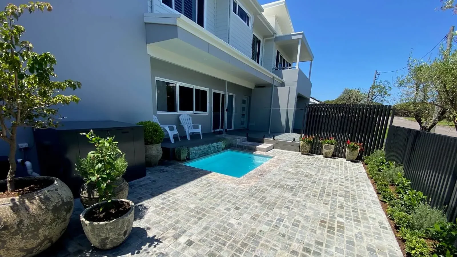 IMG LP AU Fiji Plunge 2.90 Shimmer White Vogie Pools 004 - Blacksmiths