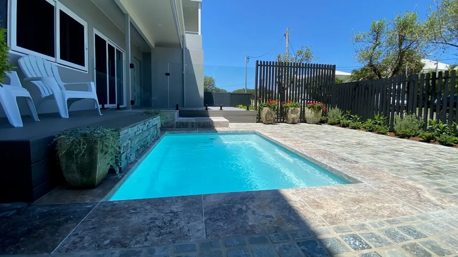 IMG LP AU Fiji Plunge 2.90 Shimmer White Vogie Pools 005 - Blacksmiths