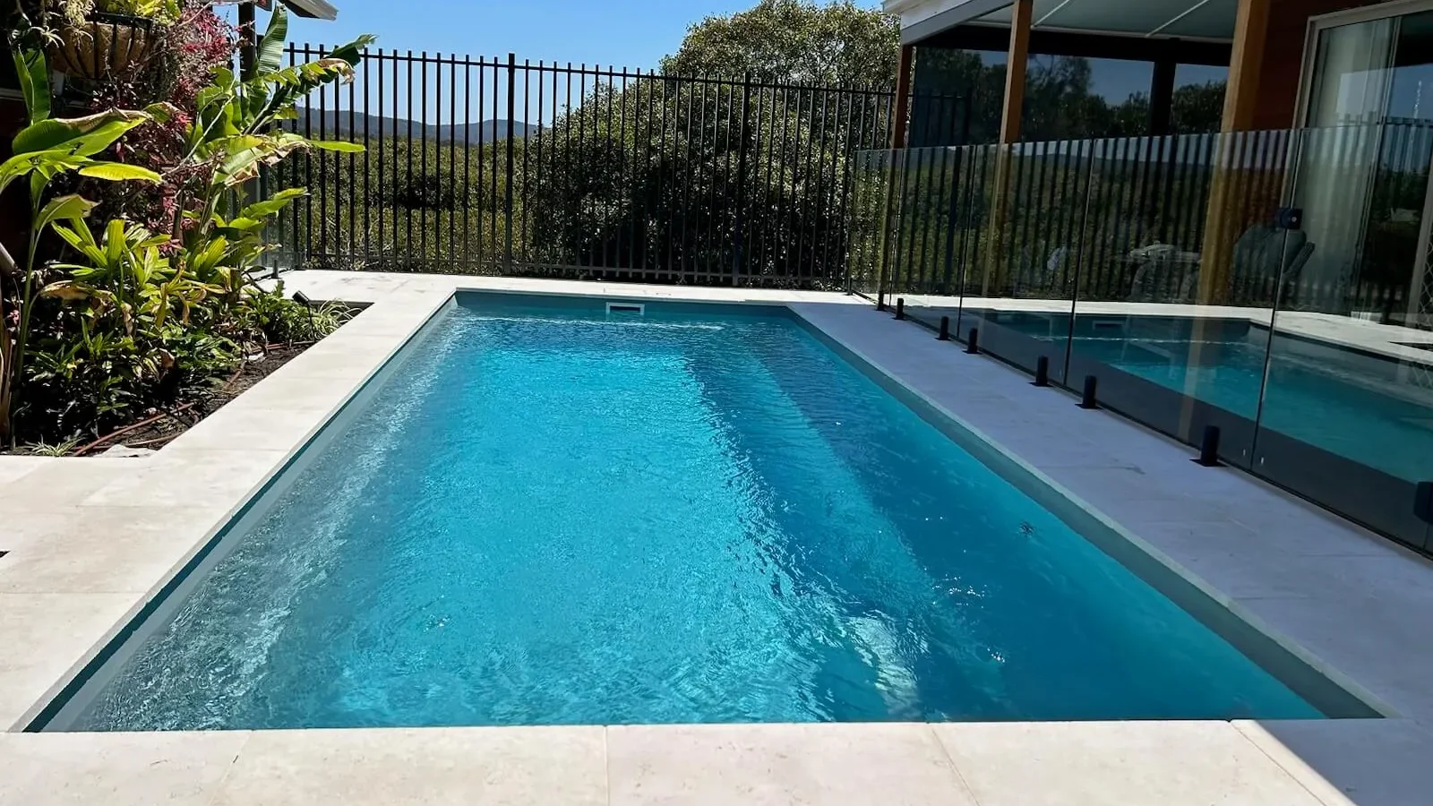IMG LP AU Harmony 7 Silver Grey Vogue Pools 006 - Empire Bay
