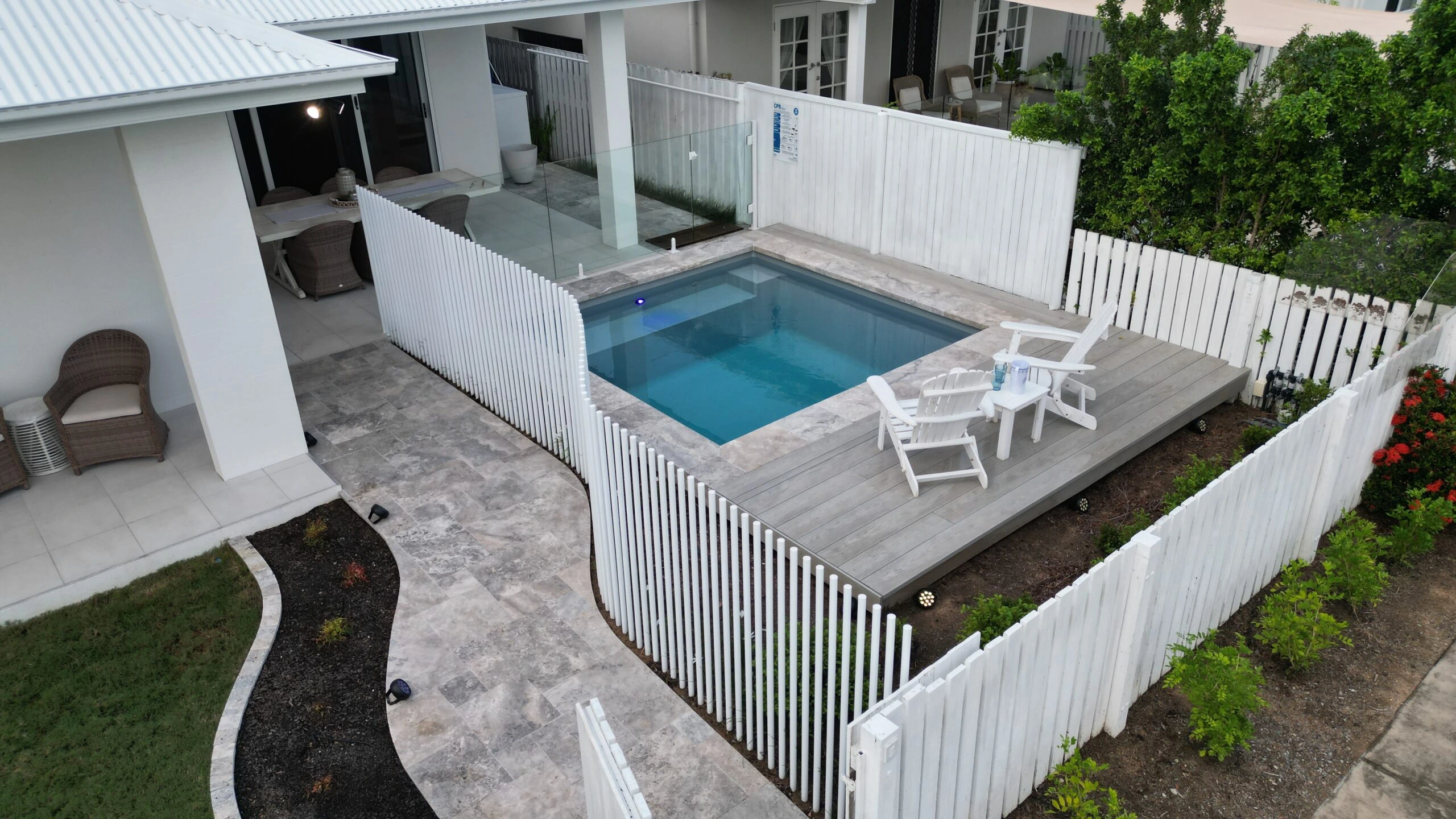 Bloomin Deserts, The Platinum Plunge 3.50m in Silver Grey