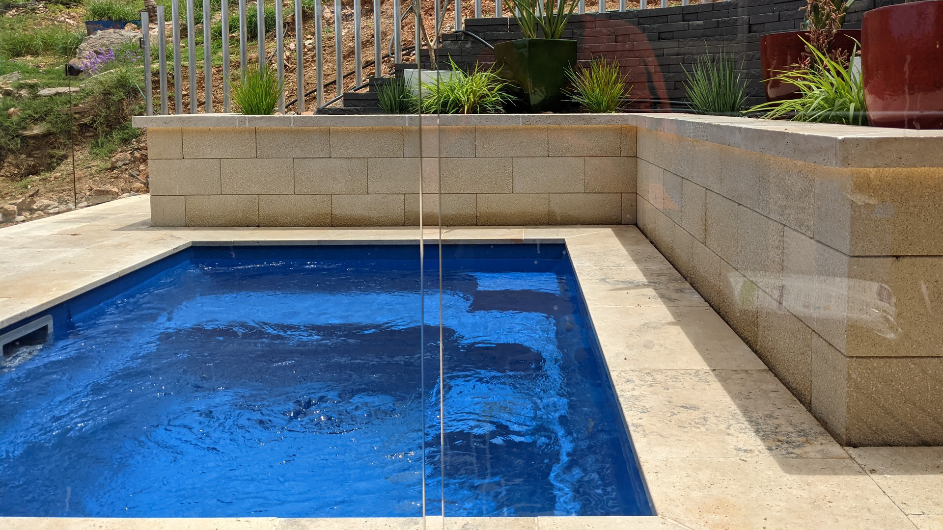 The Fiji Plunge 2.90m in Sapphire Blue installed by Bloomin Deserts