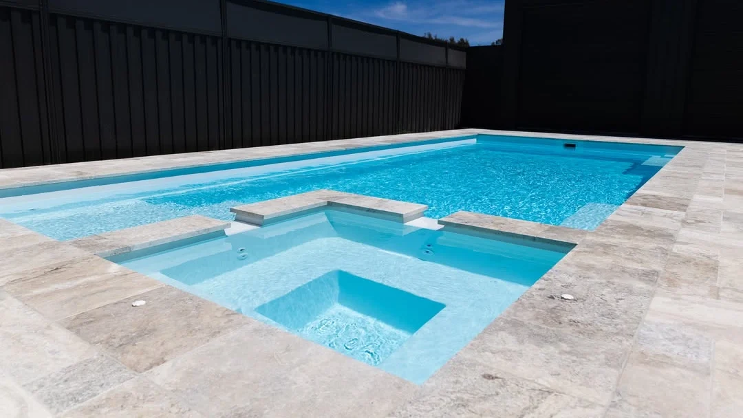 Leisure Pools The Absolute 10.00m Shimmer White GV Unique Pools & Landscaping