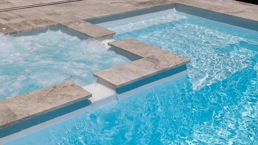 Leisure Pools The Absolute 10.00m Shimmer White GV Unique Pools & Landscaping