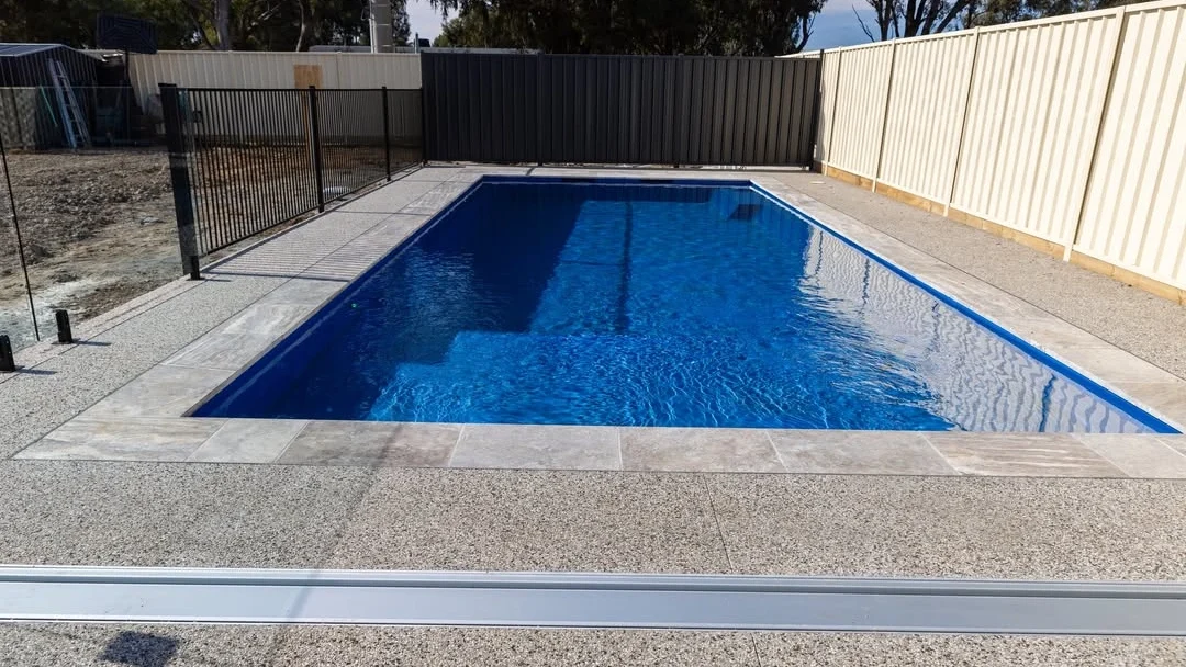 Leisure Pools The Acclaim 10.15m Sapphire Blue GV Unique Pools & Landscaping