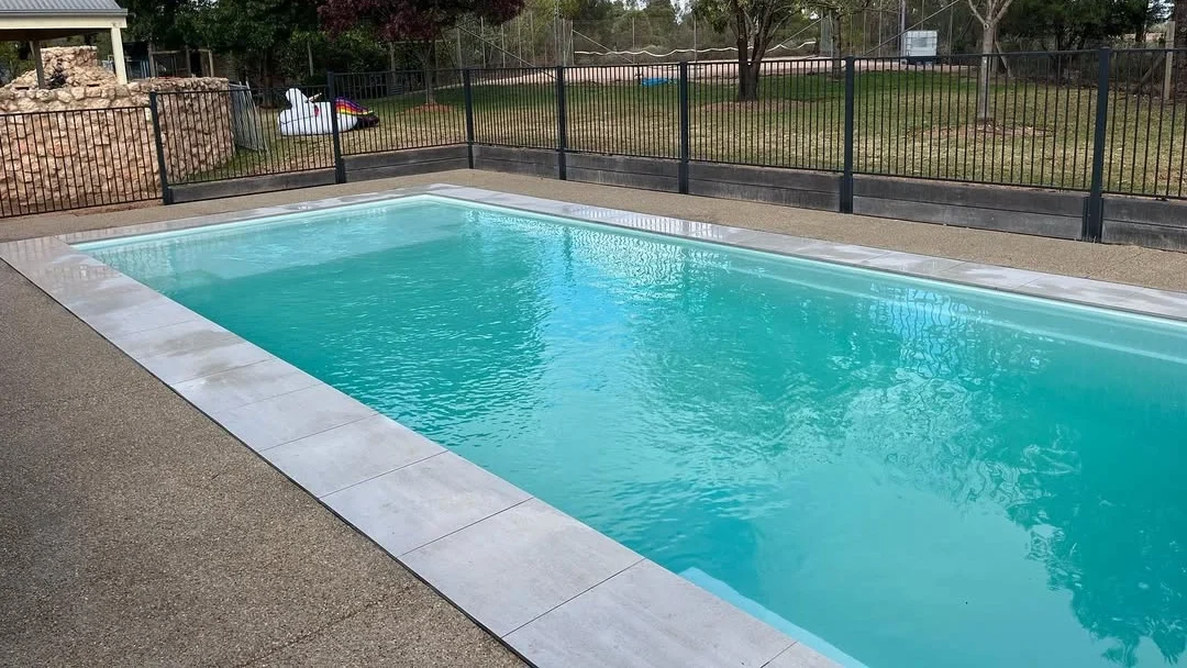 Leisure Pools The Acclaim 10.00 Shimmer White Mildura Pools