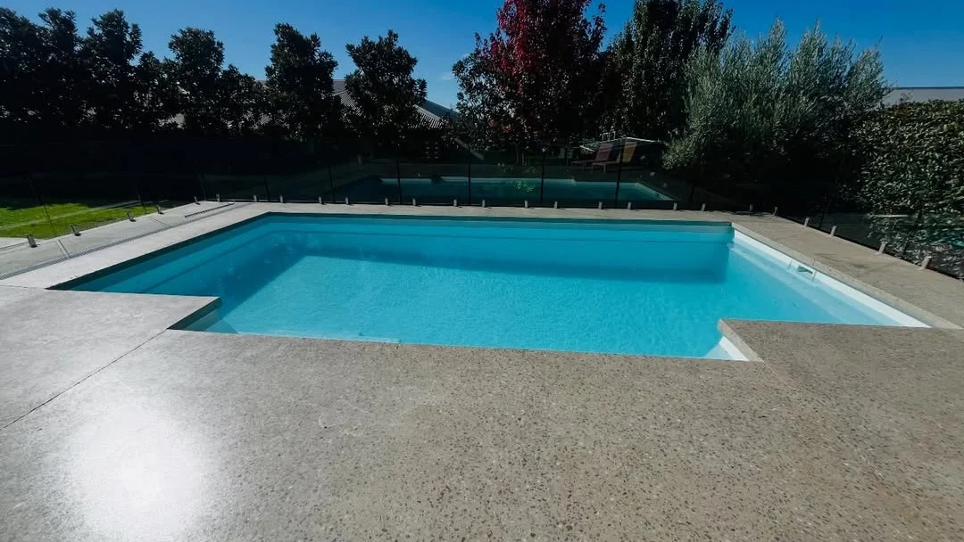 Leisure Pools The Elegance 8.00m Shimmer White LP Orange