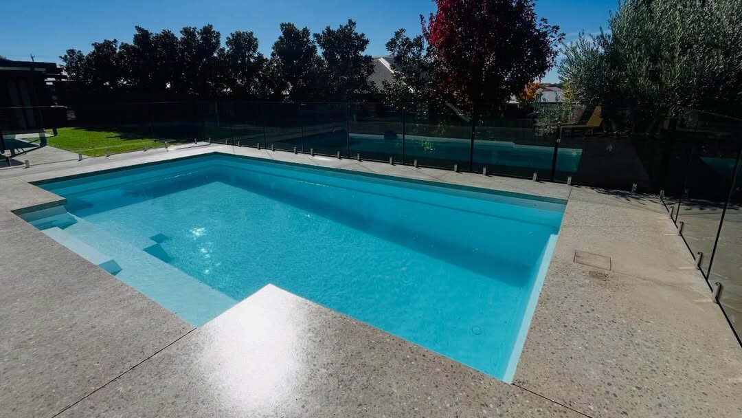 Leisure Pools The Elegance 8.00m Shimmer White LP Orange