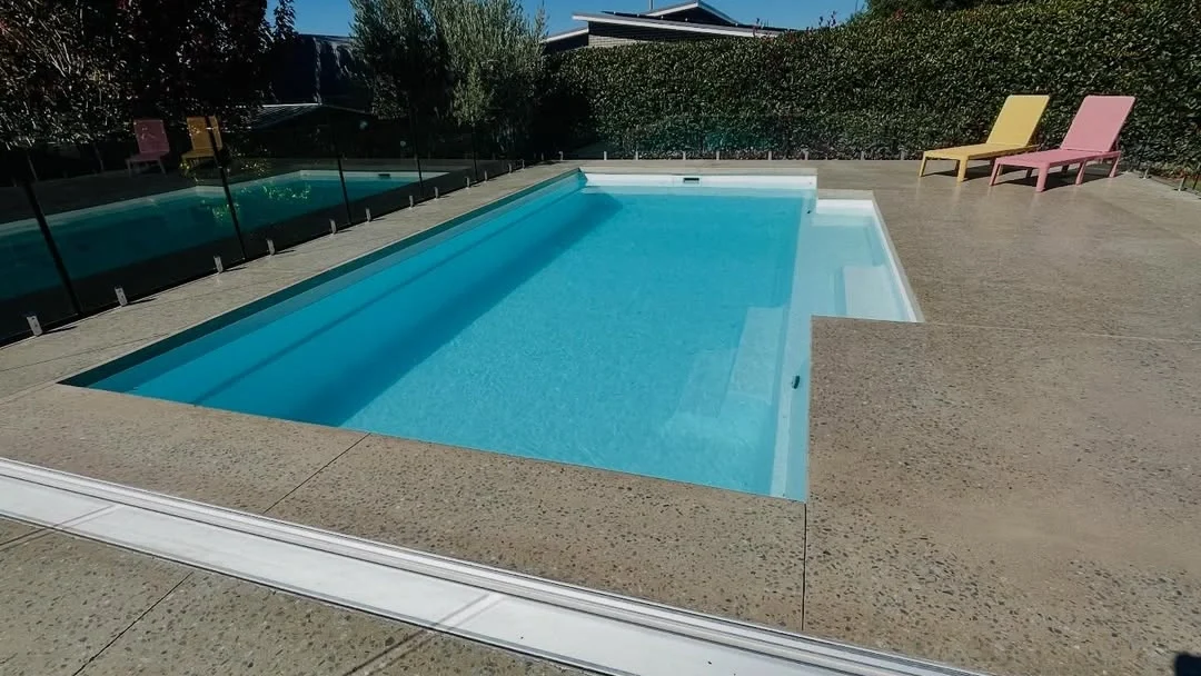 Leisure Pools The Elegance 8.00m Shimmer White LP Orange