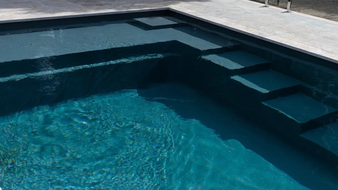 Leisure Pools The Elite 9.00m Graphite Grey GV Unique Pools & Landscaping