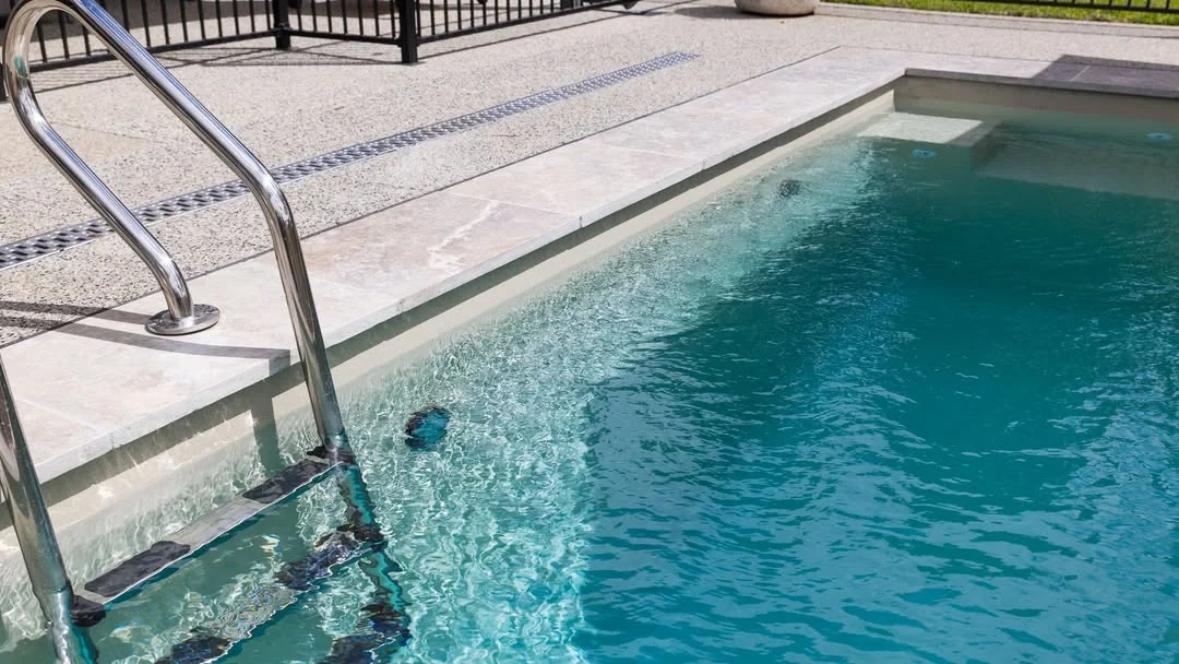 Leisure Pools The Platinum Plunge 4.50m Diamond Sand GV Unique Pools & Landscaping