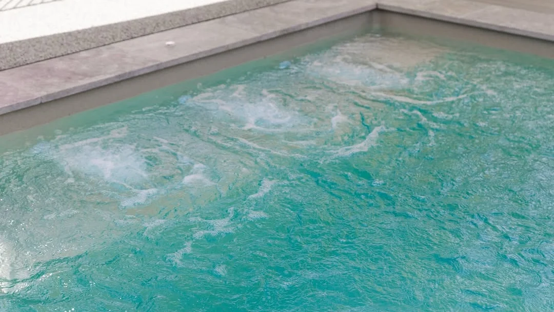 Leisure Pools The Platinum Plunge 4.50m Diamond Sand GV Unique Pools & Landscaping