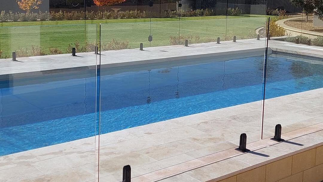 Leisure Pools The Reflection 9.00m Silver Grey Leisure Pools Barossa Valley