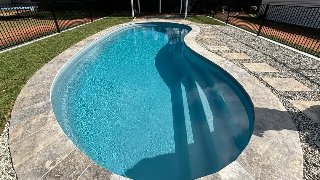 Leisure Pools The Tuscany 8.65m Silver Grey GV Unique Pools & Landscaping