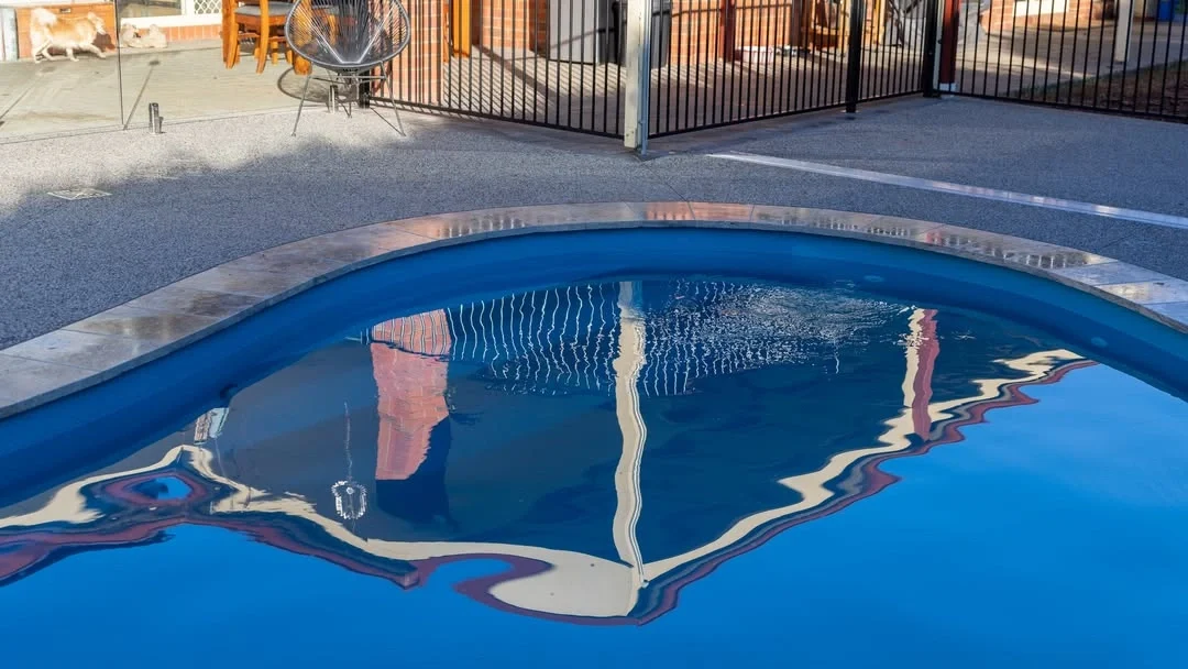 Leisure Pools The Tuscany 8.65m Crystal Blue GV Unique Pools & Landscaping