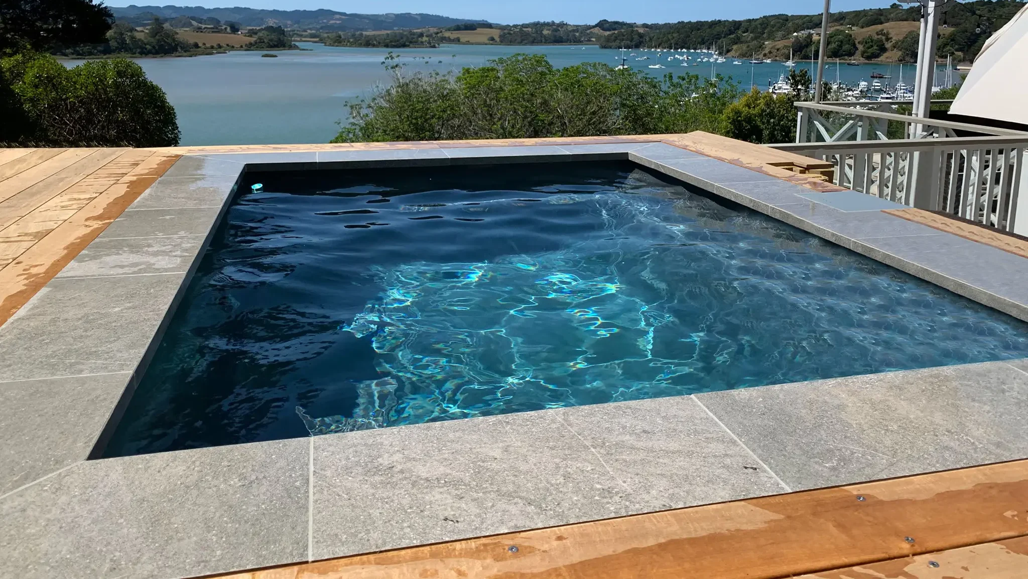 PHOTO LP NZ Fiji Plunge 2.90 Ebony Blue Nz Pools 2021 3 Plunge Pool - The Fiji Plunge